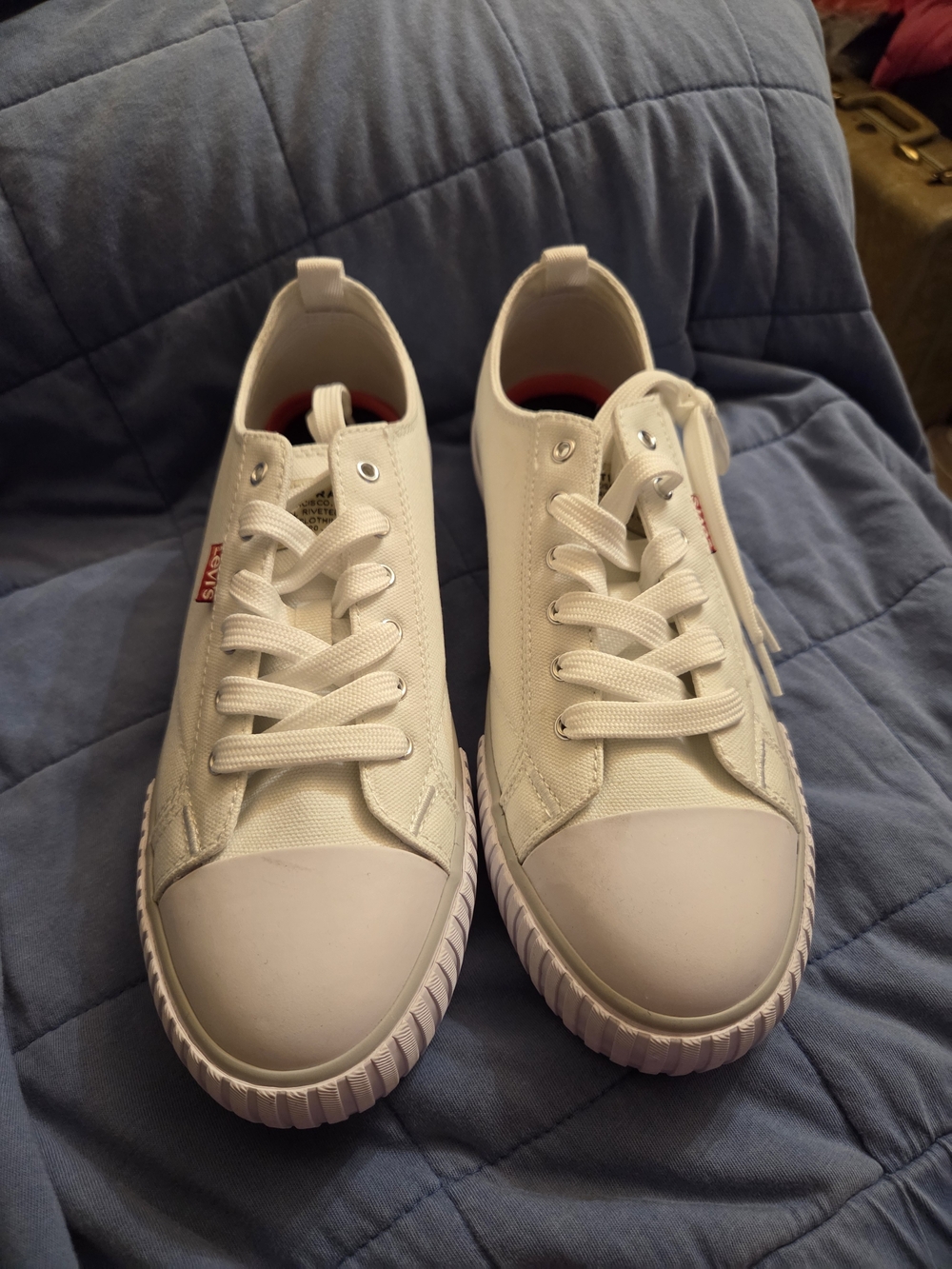 Levi's White Low-Top Canvas Sneakers